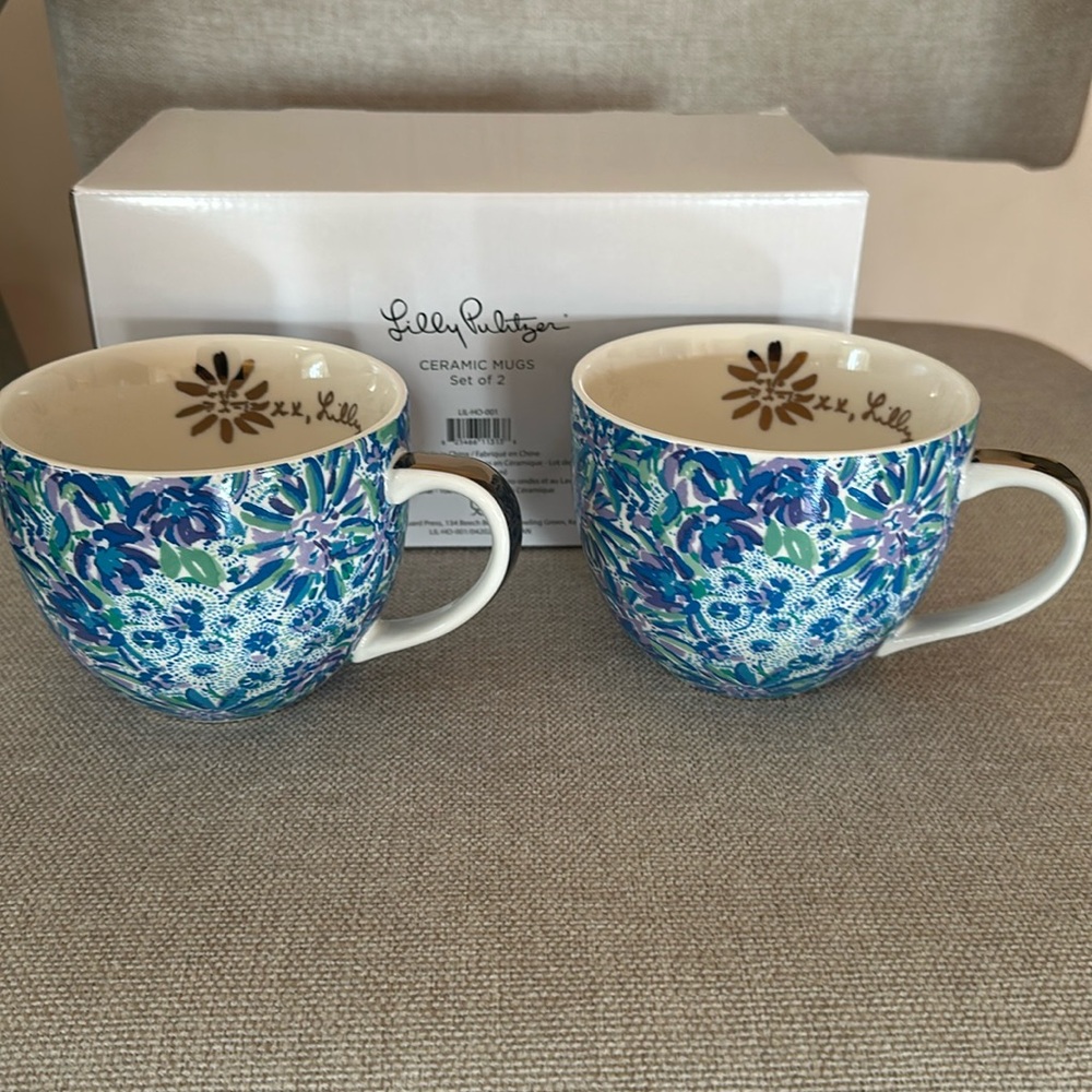 Lilly Pulitzer ceramic mugs. Set of 2. New.
